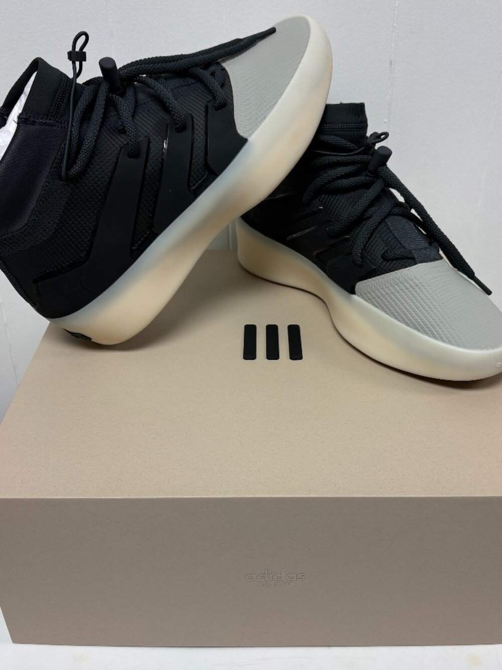 Adidas Fear of God Athletics I Basketball Carbon Sesame (IE6179), Size 11